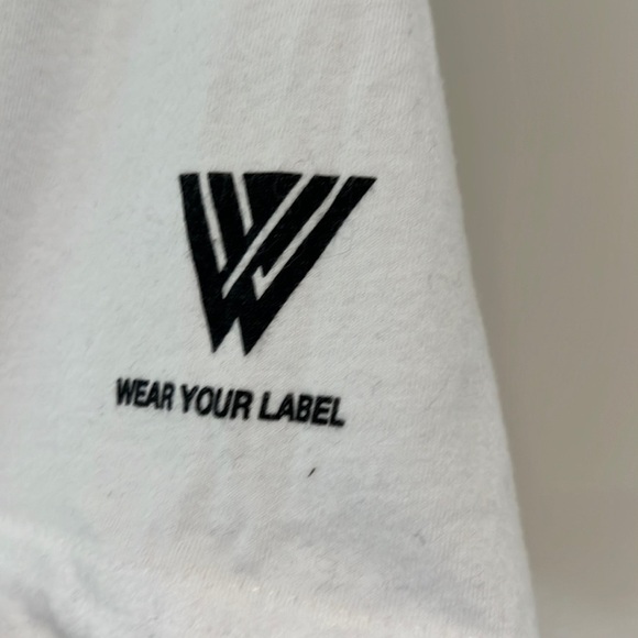 SAKS The future is stigma free logo tshirt - Picture 2 of 2